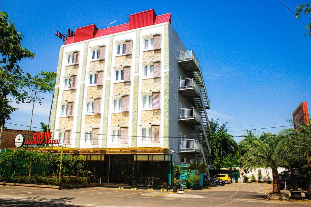 Crew Express Hotel Lubukpakam Luaran gambar