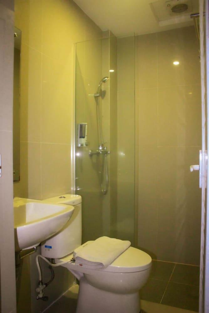 Crew Express Hotel Lubukpakam Luaran gambar