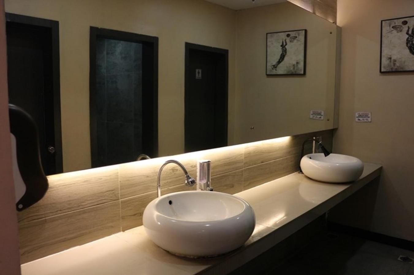 Crew Express Hotel Lubukpakam Luaran gambar
